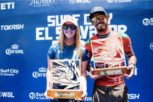 Caroline Marks and Filipe Toledo Memenangkan Surf City El Salvador Pro by Corona