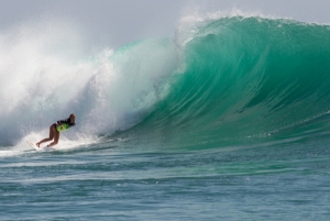 Curl Cup Padang Padang Turns on for High Scores and Deep Barrels!