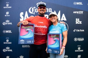 Spencer dan Medina Rebut Kemenangan di Corona Saquarema Pro