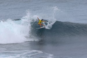 Taina Izquierdo, Halfway Kuta Boardriders 