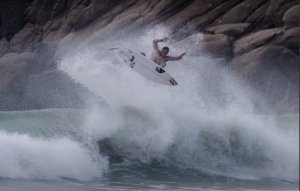 Kolohe Andino Hilangkan Rasa Insecure Melalui Surfing