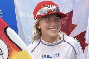 Kanada Menolak Aplikasi Kewarganegaraan dari Surfer Erin Brooks