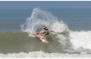 Luke Davis Juarai Surf Open Acapulco 2014
